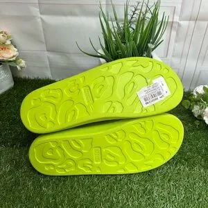 Alexander McQueen Hybrid Double
Buckle Sandal Lime/Silver size men 43 US 10 Alexander McQueen | Shoes | Alexander Mcqueen Hybrid  main image 3